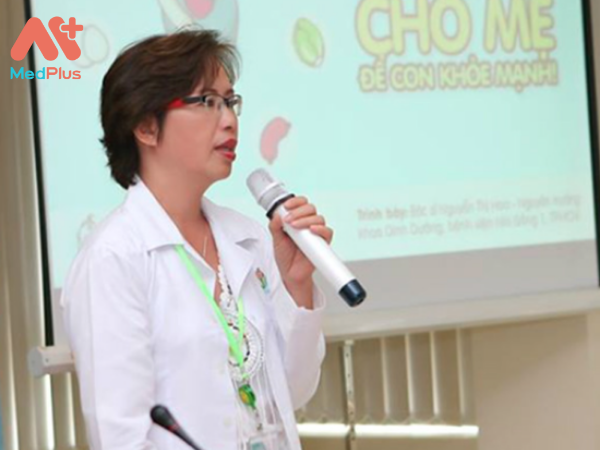 Bác sĩ Nguyễn Thị Hoa làm việc tại Bệnh viện Nhi Đồng TP. Hồ Chí Minh