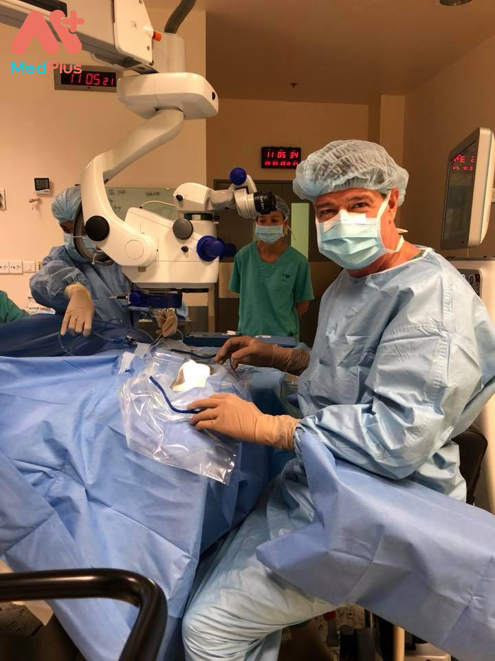 Phòng khám mắt quận 2 – European Eye Center