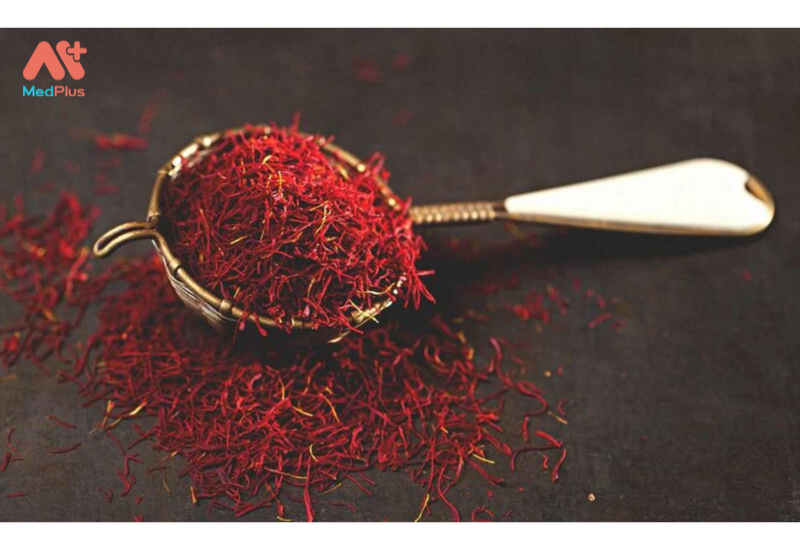 Saffron có nhiều lợi ích tiềm tiềm năng đối với sức khỏe.