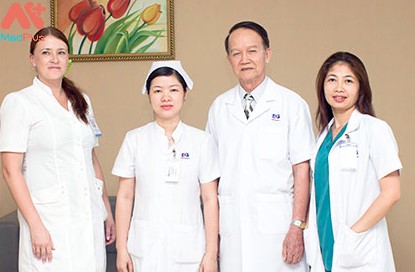 Đội ngũ y bác sĩ tại bệnh viện 22-12