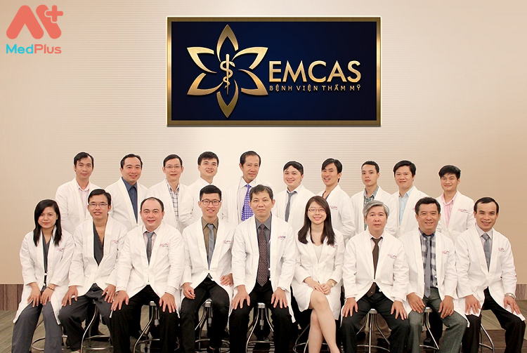 đội ngũ bác sĩ bệnh viện EMCAS