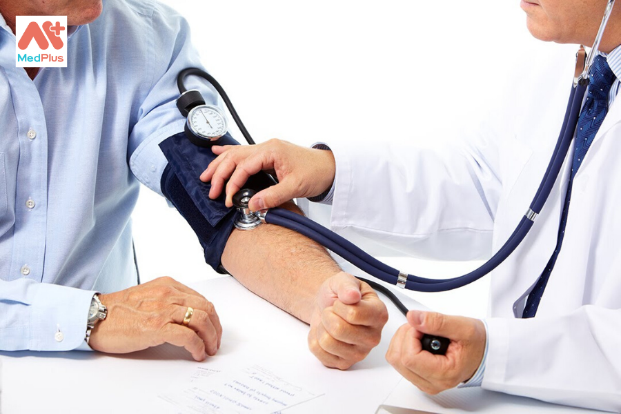 Muối đen và những lợi ích đối với sức khỏe. 130 Muối đen có hàm lượng natri ít hơn muối ăn thông thường nên tốt hơn đối với những người bị cao huyết áp.