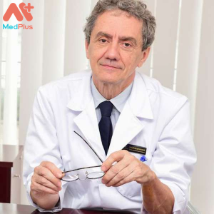 Bác sĩ Philippe Macaire