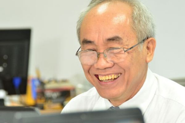 bác sĩ Phạm Văn Bùng