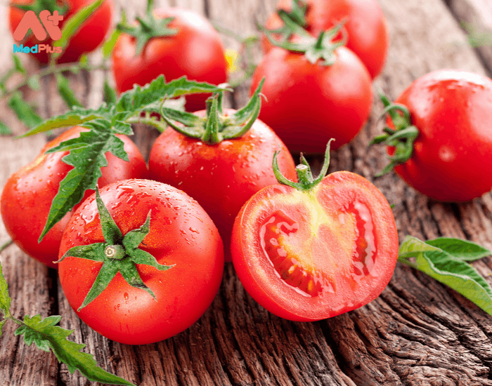 Bà bầu nên thường xuyên bổ sung cà chua vào chế độ ăn để giảm stress và chống lão hóa.
