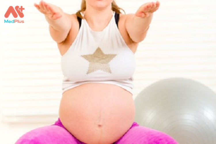 Sắp sinh nên ăn gì cho dễ đẻ? Bỏ túi 5 thực phẩm giúp mẹ đẻ không đau