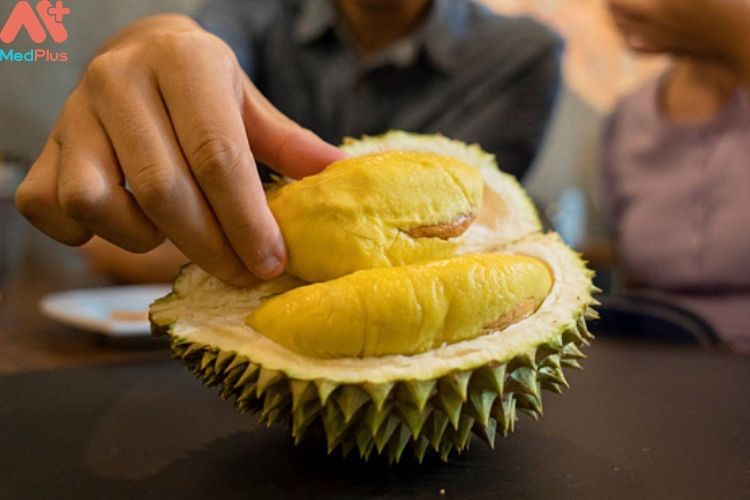 Bà bầu nên ăn sầu riêng khi nào?