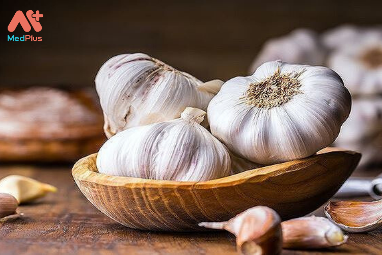 Nếu sau khi ăn tỏi, mồ hôi của mẹ không ám mùi tỏi, nghĩa là mẹ đang mang thai một bé gái