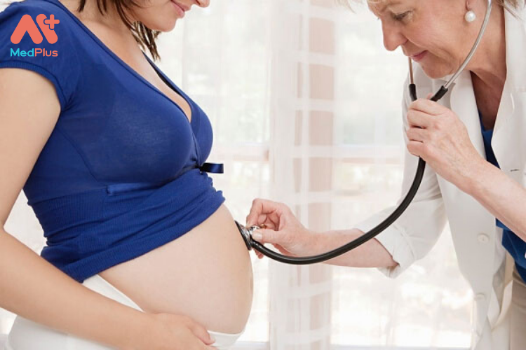 Phụ nữ mang thai mắc protein niệu rất nguy hiểm