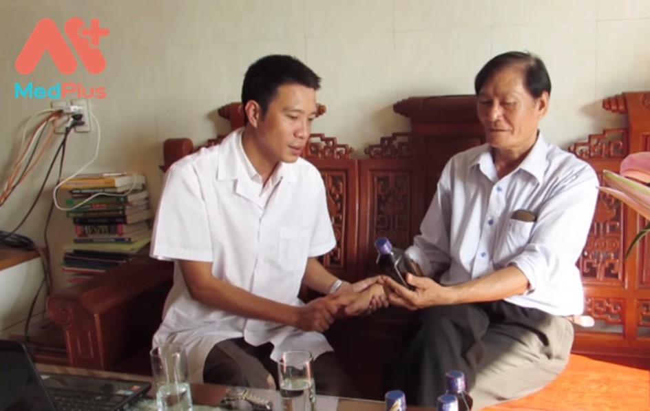 Lương y Phạm Công Bằng chuyên chữa trị cho người nghiện thuốc lá