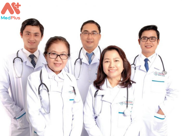 Đội ngũ y bác sĩ tại Đa khoa Thiên Ngọc