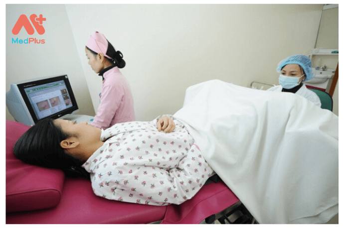 Khám thai tại phòng khám bác sĩ Nguyễn Thị Hồng Thắm