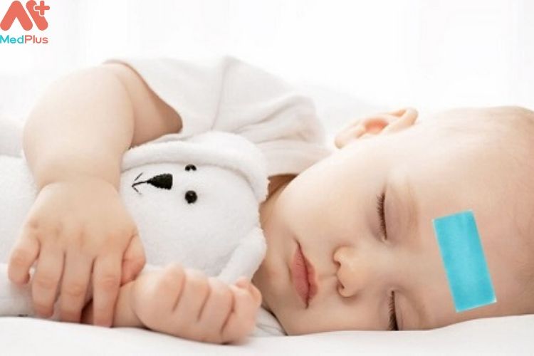 Cách nhận biết trẻ sơ sinh bị sốt