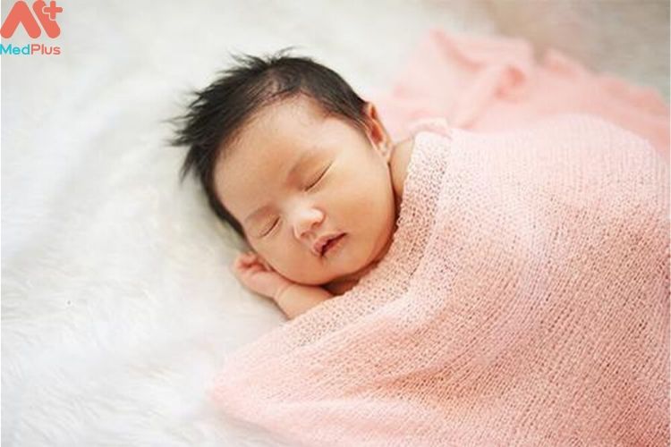 Nguyên nhân ảnh hưởng trẻ 2 tháng tuổi ngủ ít