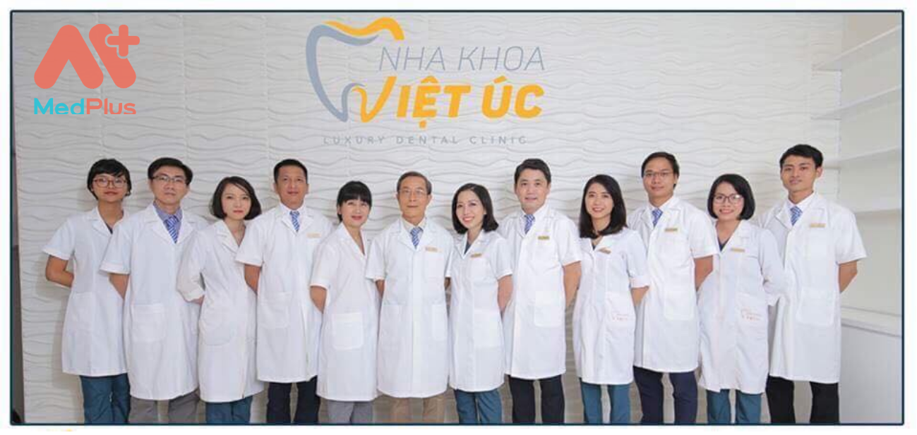 Đội ngũ y bác sĩ tại nha khoa Việt Úc