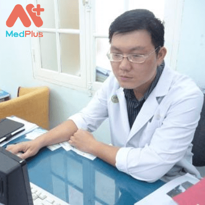 Bác sĩ Chuyên khoa II Trương Anh Mậu hiện đang công tác tại khoa Ngoại, bệnh viện Nhi Đồng 2