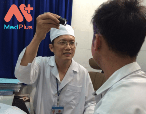 Bác sĩ Trương Lê Anh Tuấn hiện đang điều hành địa chỉ điều trị da nhiễm corticoid hàng đầu quận 7