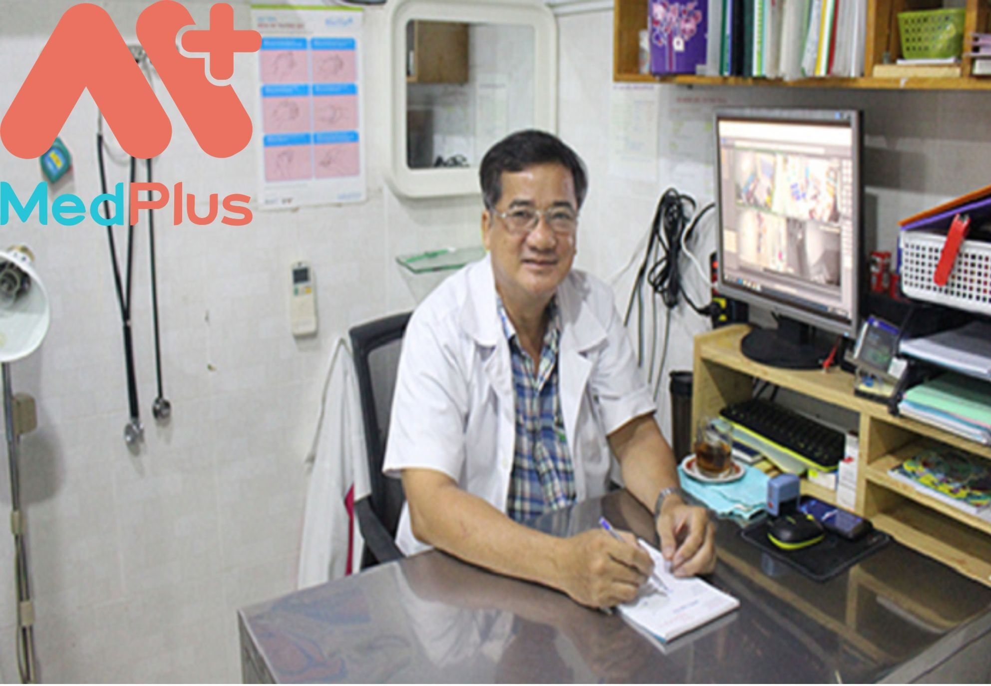 bác sĩ Trần Việt Cường chuyên khám, chẩn đoán các bệnh vô sinh hiếm muộn, siêu âm thai, khám và điều trị phụ khoa