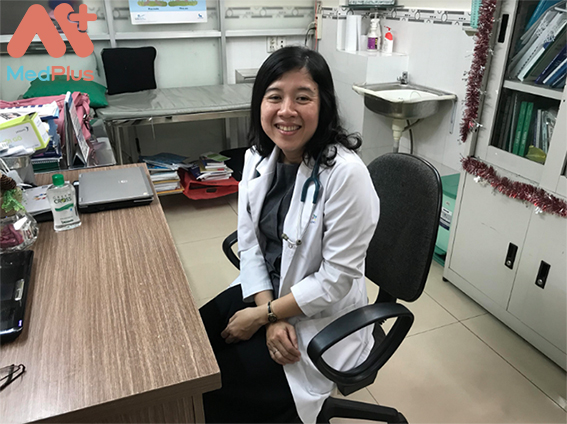 bác sĩ Nguyễn Phương Khanh - là người có nhiều năm kinh nghiệm trong khám và điều trị bệnh nội tiết như mỡ trong máu
