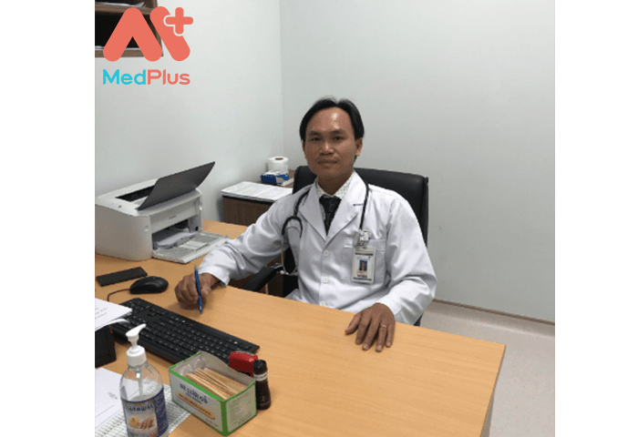 Bác sĩ Phạm Ngọc Thạch điều trị hiệu quả bệnh sốt siêu vi ở trẻ