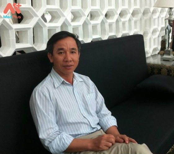 Bác sĩ Bùi Văn Hoàng làm việc tại Bệnh viện Mắt Cao Thắng và Bệnh viện FV.