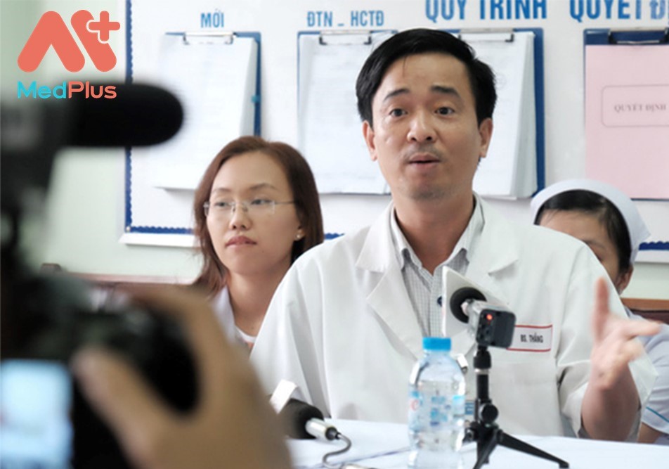 Bác sĩ Hồ Viết Thắng chuyên sản phụ khoa tại TP.HCM 129 Chân dung bác sĩ Hồ Viết Thắng