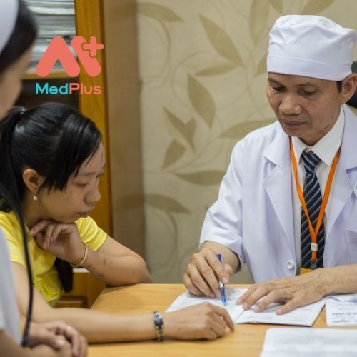 Tổng hợp 5 địa chỉ khám bệnh tại nhà tốt nhất tại TP HCM 132 Bác sĩ Trọng Quý tư vấn các vấn đề sức khỏe cho người khám bệnh.