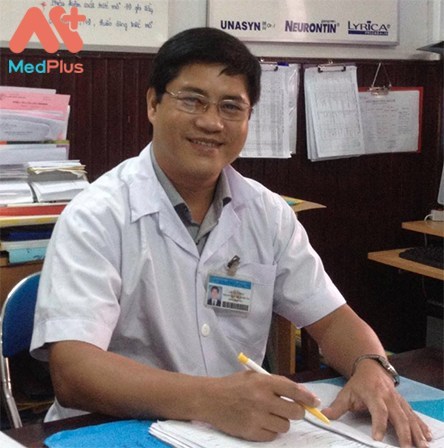 TS.BS. Lê Văn Thọ là Phó trưởng khoa Bệnh học Cơ- Xương- Khớp, Bệnh viện Chấn Thương Chỉnh Hình TP.HCM. Bác là một bác sĩ giỏi