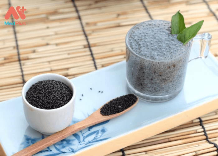 Bà bầu uống hạt é được không? 4 công dụng tuyệt vời cho mẹ 131 Hạt é còn gọi là trà tiên, trong hạt này có chứa hợp chất giúp thanh lọc cơ thể, là thành phần giúp loại bỏ các độc tố mà hại da.