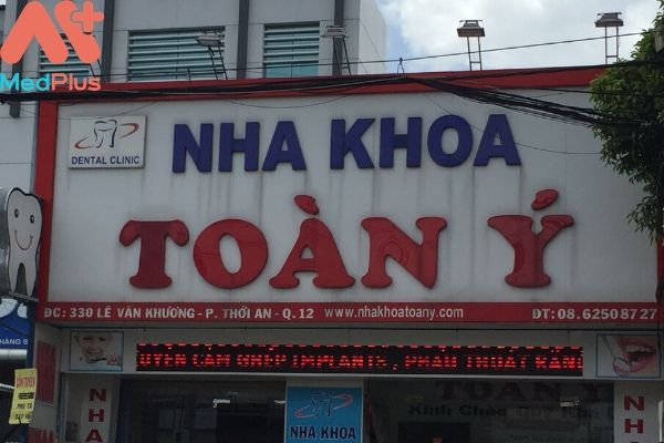 Bảng tên nha khoa Toàn Ý