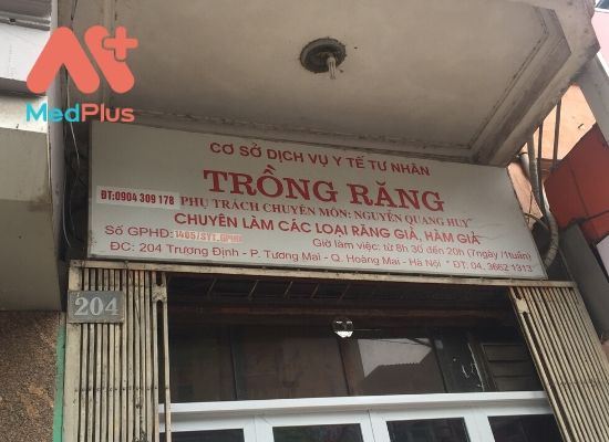 Phòng khám dịch vụ Trồng răng BS Quang Huy