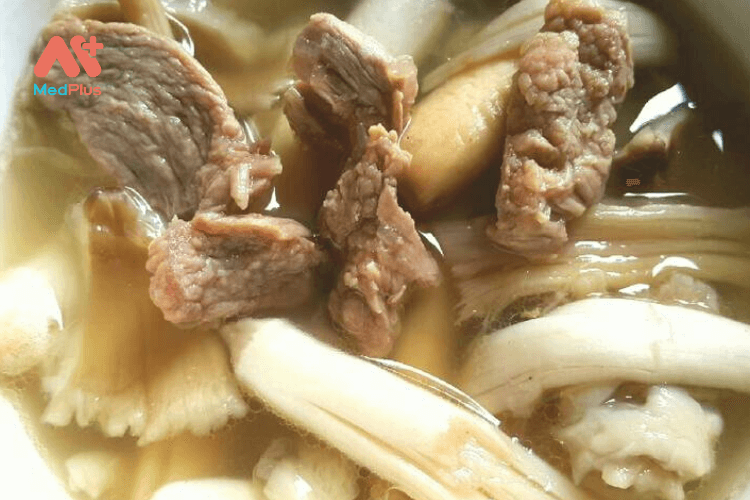 canh bò hầm nấm mối trắng bổ dưỡng