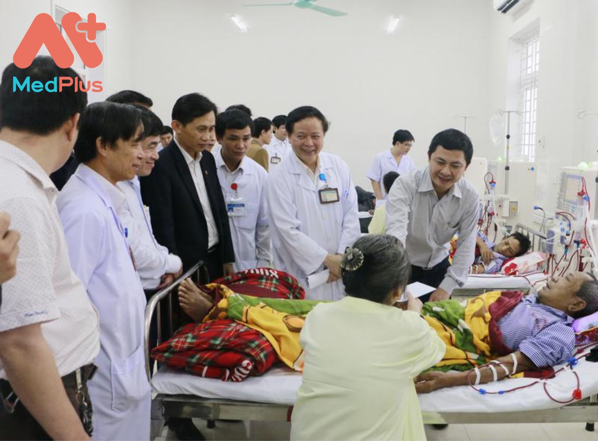 Bệnh viện huyện Đức Thọ tổ chức thăm hỏi bệnh nhân