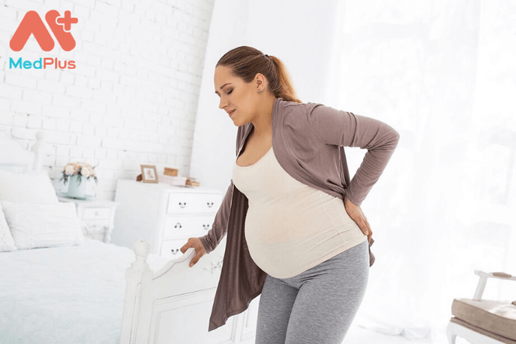 Bị đau hông khi mang thai phải làm sao? Có nguy hiểm không?