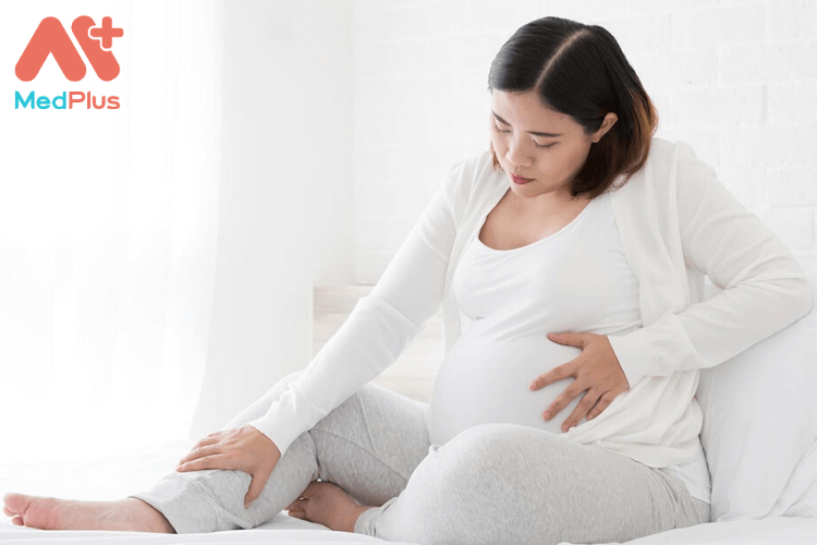 Bị đau khớp khi mang thai phải làm sao?