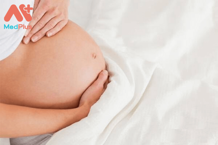 Bà bầu bị đau xương mu có ảnh hưởng đến thai nhi không?