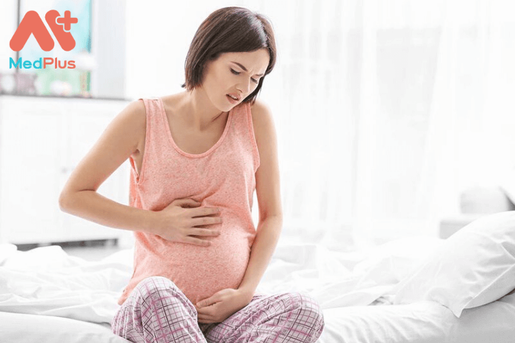 Bà bầu bị nhiễm trùng tiết niệu phải làm sao?