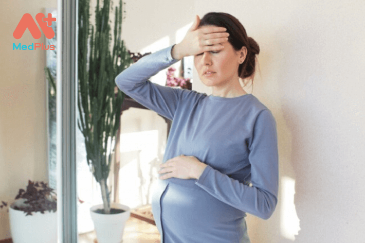 Bị sốc nhiệt khi mang thai phải làm sao?
