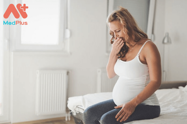 Bà bầu bị bị kim loại phải làm sao?
