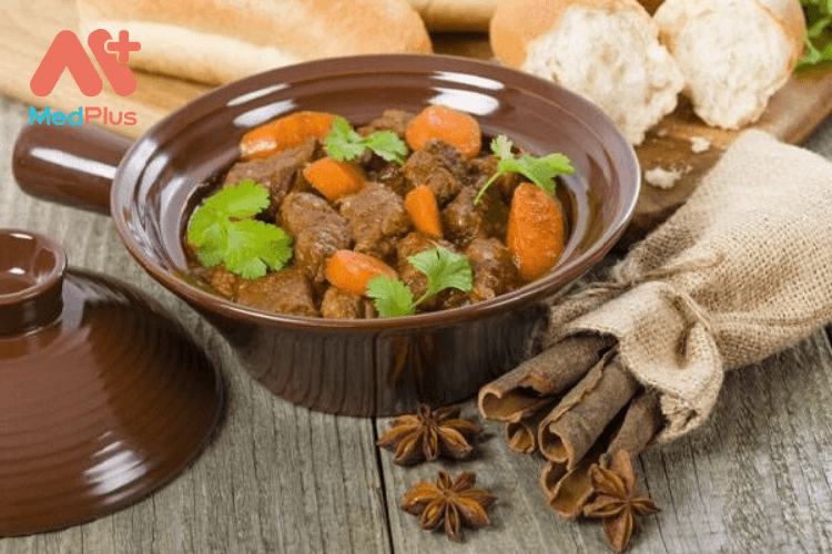 Biến tấu với bò kho nước dừa