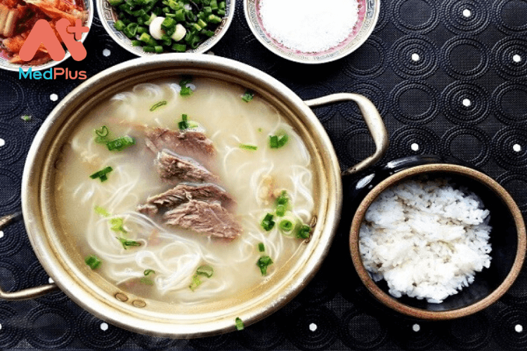 Học làm canh xương bò hầm Hàn Quốc - món ngon trứ danh, ăn là ghiền 130 Cách chế biến canh xương bò hầm