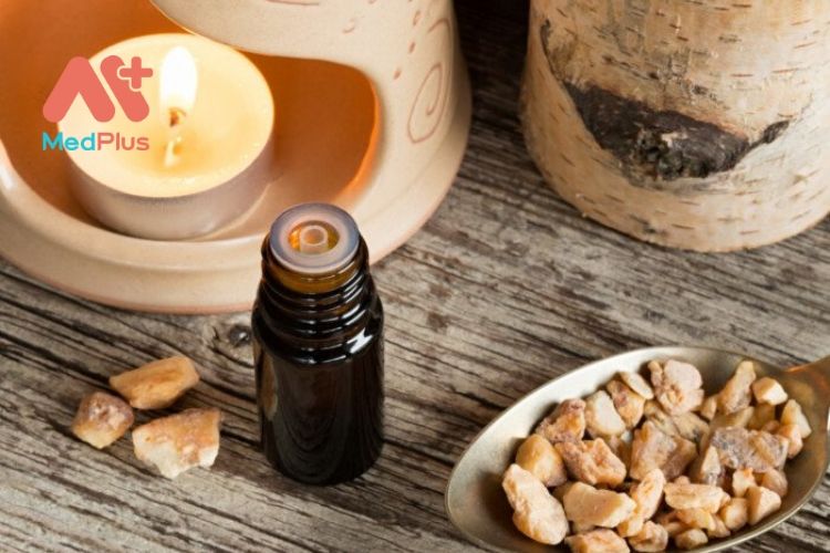 11 tác dụng tuyệt vời của tinh dầu Benzoin đối với sức khỏe 128 11 tác dụng tuyệt vời của tinh dầu Benzoin đối với sức khỏe
