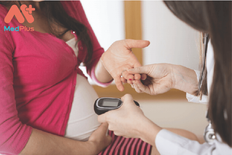 Cách điều trị tê đầu ngón tay cho mẹ bầu