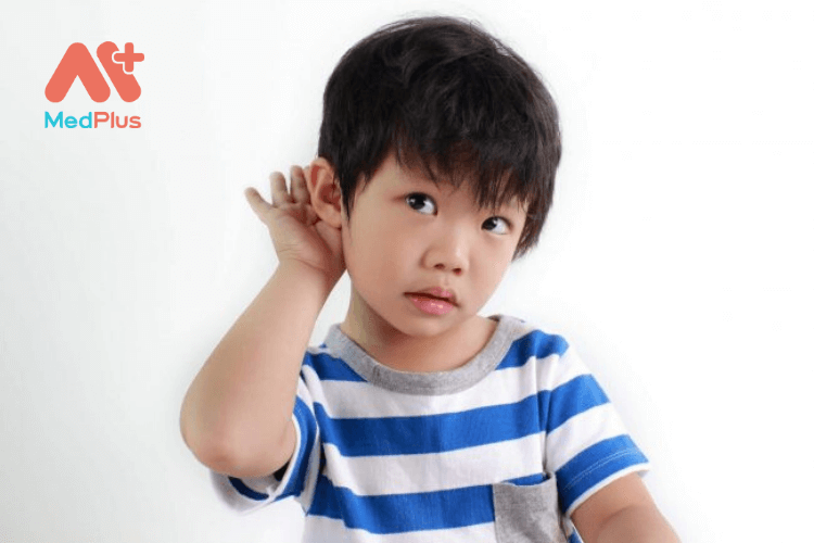 Trẻ nhỏ bị ù tai có sao không?