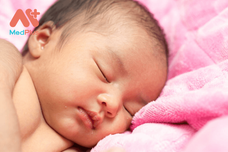 Trẻ sơ sinh bị động kinh có sao không?