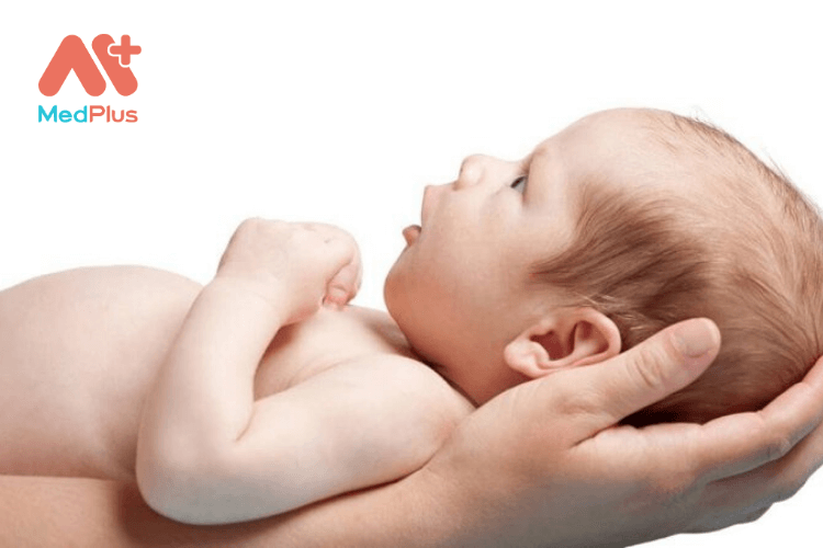 Trẻ sơ sinh bị hen suyễn có sao không?