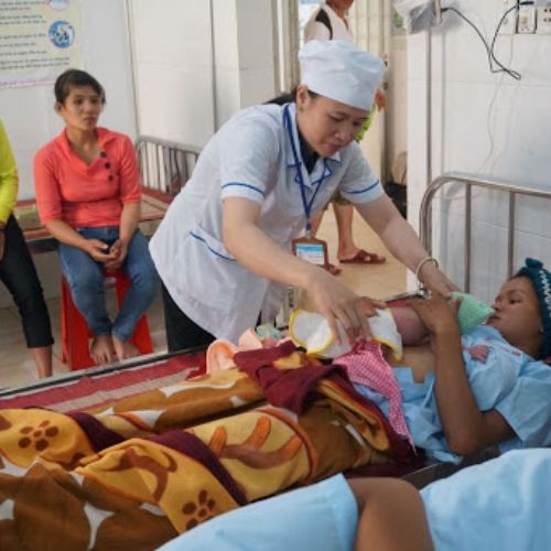 Các bác sĩ chăm sóc bệnh nhân rất tốt, tận tình