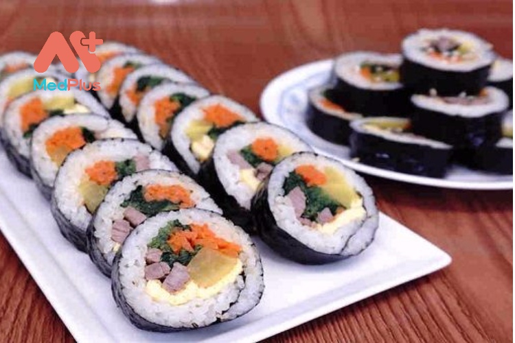 Cẩm nang cách làm kimbap thịt heo từ A đến Z cho món ăn Hàn Quốc phổ biến