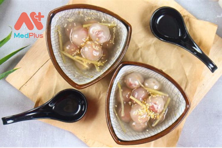 Học làm chè bột lọc heo quay lạ miệng, đặc sản của vùng đất Cố đô 129 Cách nấu chè bột lọc heo quay