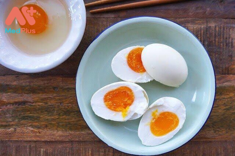 Cách chọn trứng muối sao cho ngon